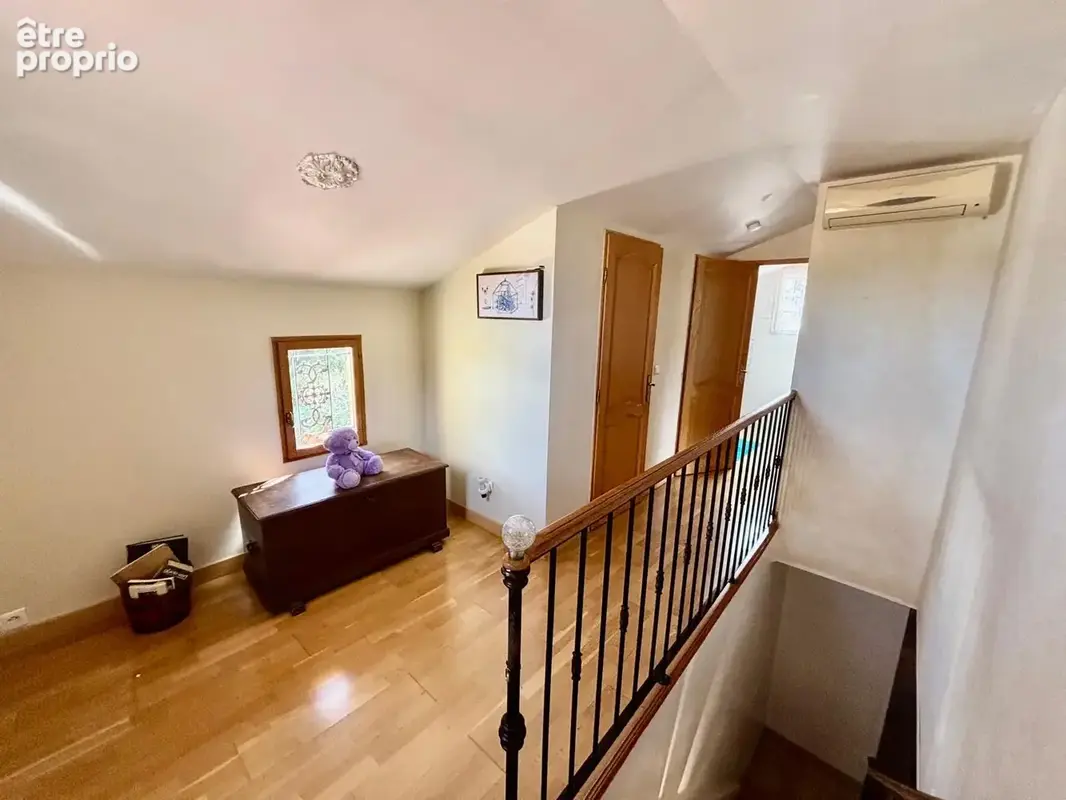 Proche GRIGNAN ,Belle Villa avec piscine, jardin et garage. - photo 22