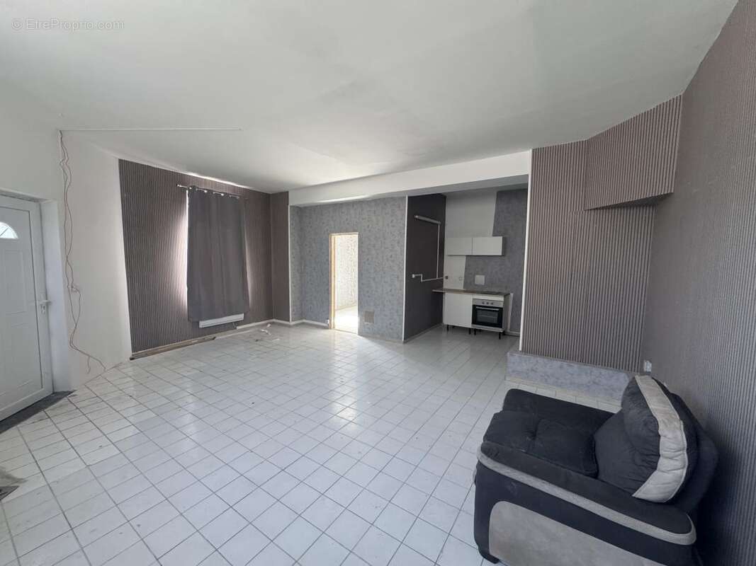 Appartement 120 m² à Cambrai  - photo 2