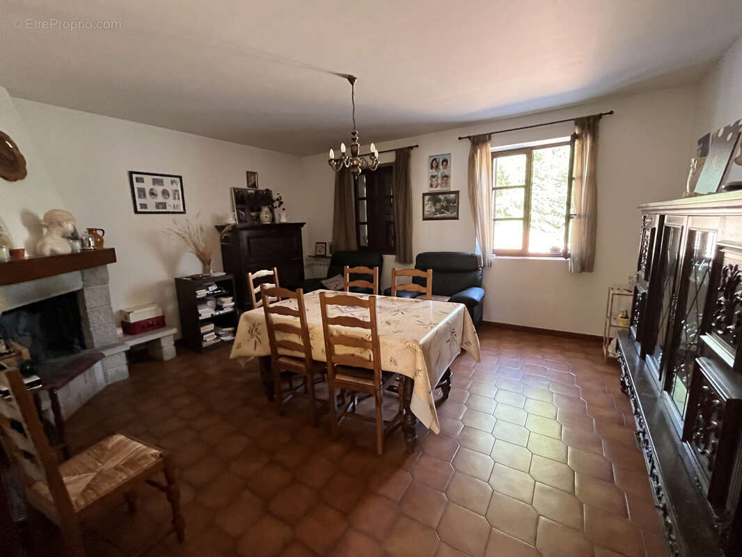 Maison à MALAUCENE