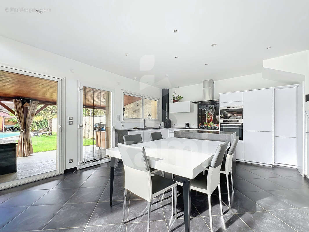 Maison à SAINT-GERVAIS