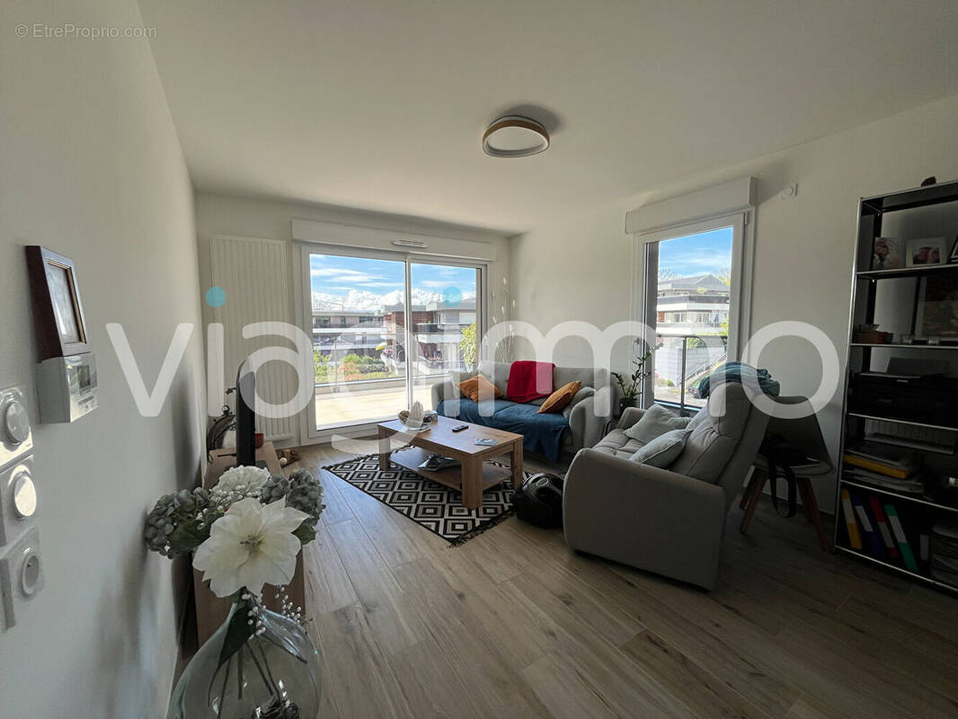 Appartement à VETRAZ-MONTHOUX
