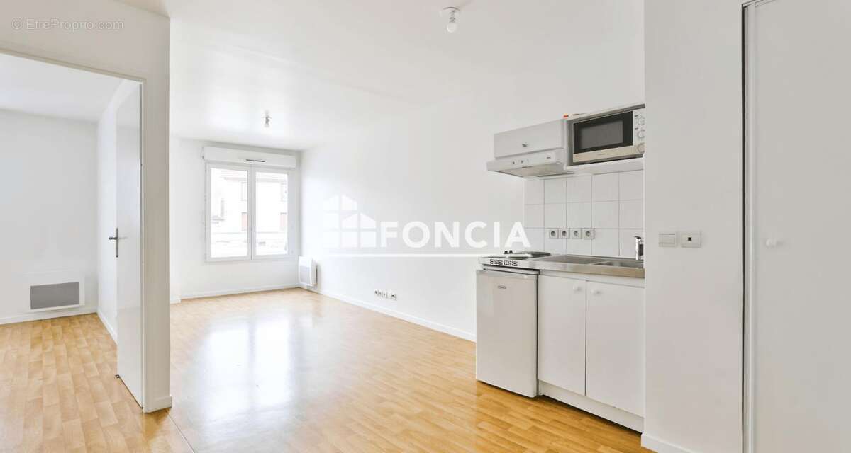 Appartement à CORBEIL-ESSONNES