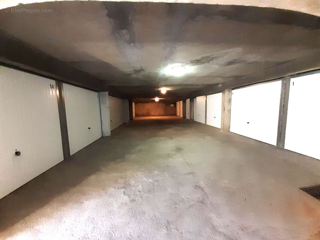 Parking à PERPIGNAN