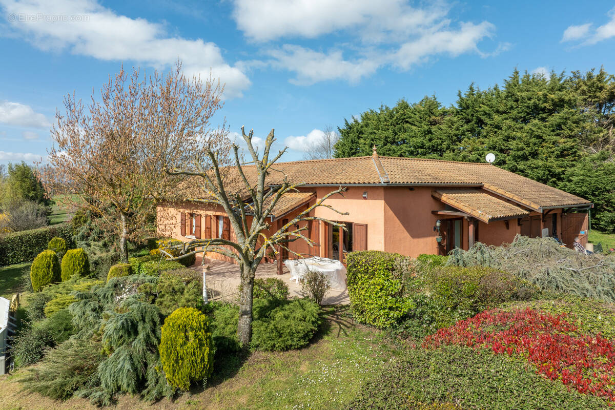 Maison à HAUTERIVES