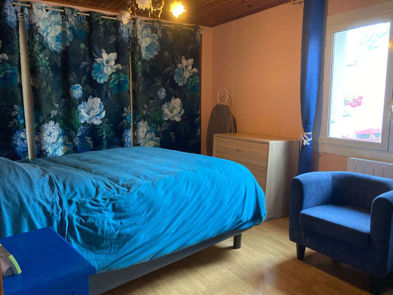 Dpt Charente Maritime (17), à vendre Sainte-Radegonde, maison P4, 113 m² - photo 7