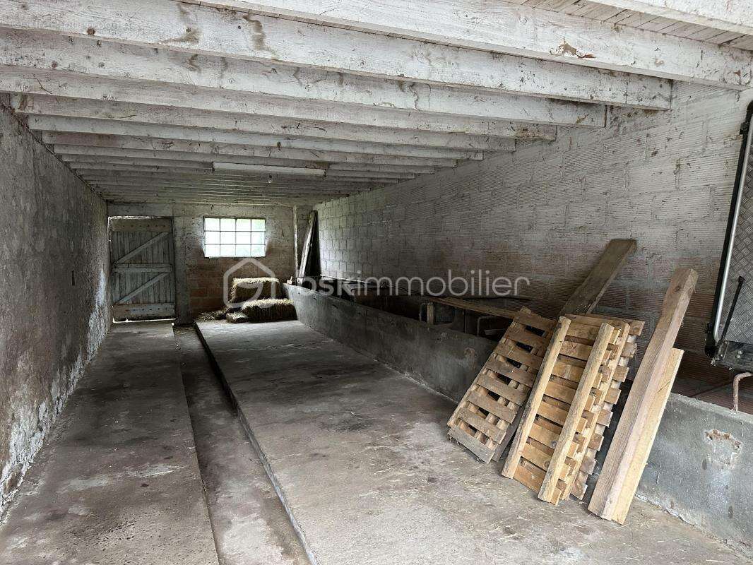 Maison à AURIAC-SUR-VENDINELLE