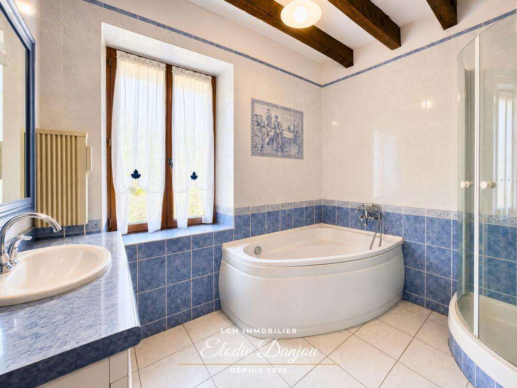 Maison en pierre avec 3 chambres, piscine et dépendances – À 10 minutes de Châteaudun - photo 9