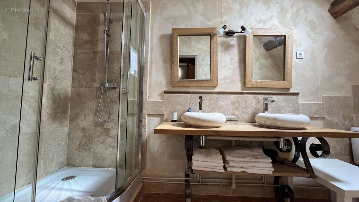 Affaire hôtelerie-restauration en centre bourg - photo 22