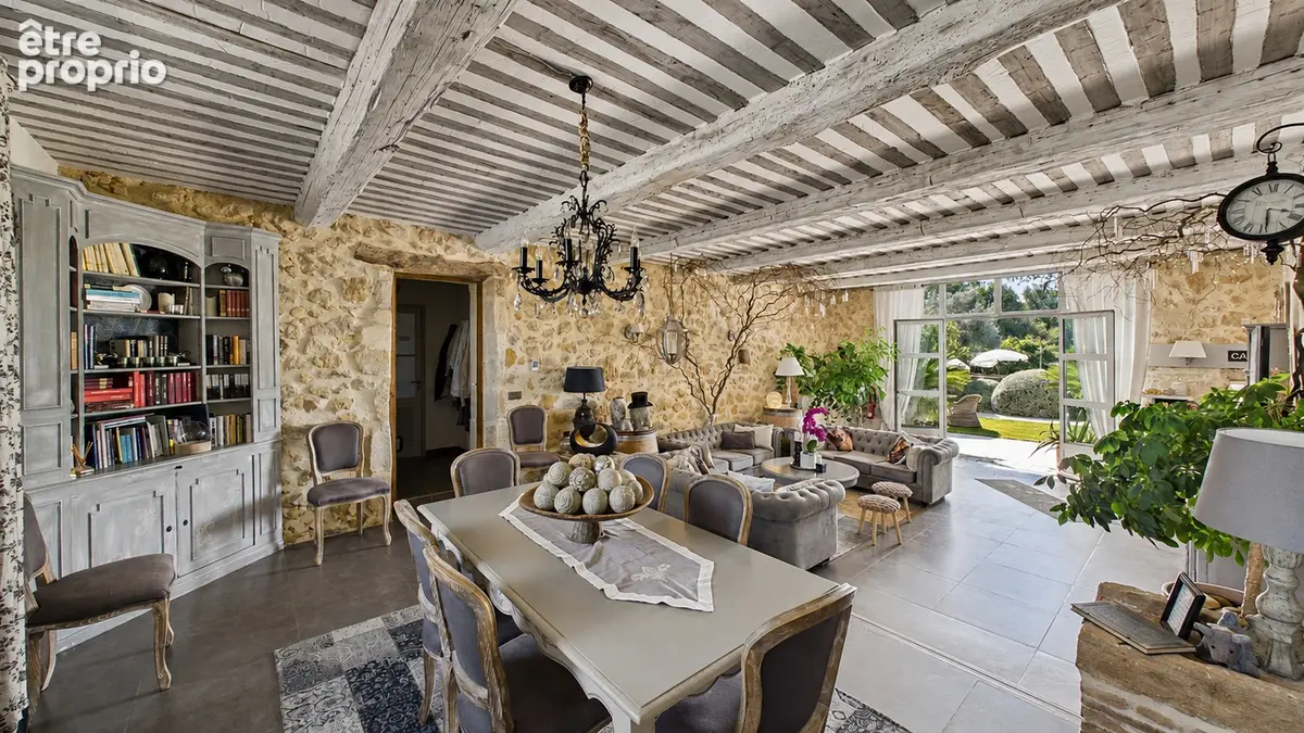 Domaine en pierre de 675 m² avec piscine sur près de 3 ha - Roquemaure - photo 4