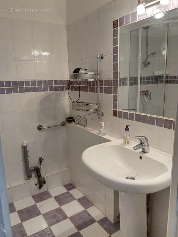 Appartement à LA GARDE-FREINET