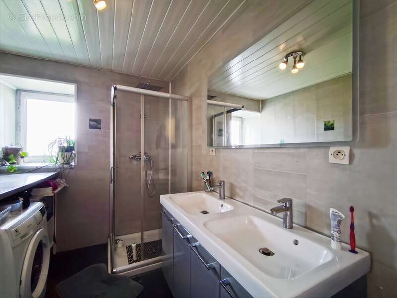 Appartement à EVIAN-LES-BAINS