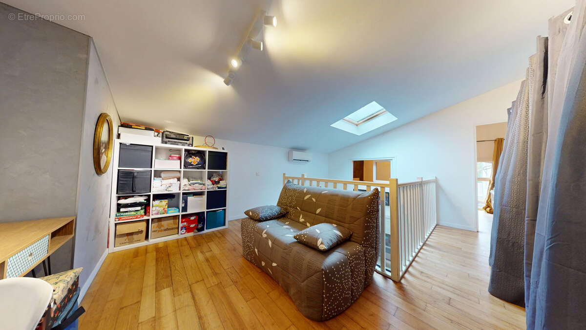 Maison à LABARTHE-SUR-LEZE