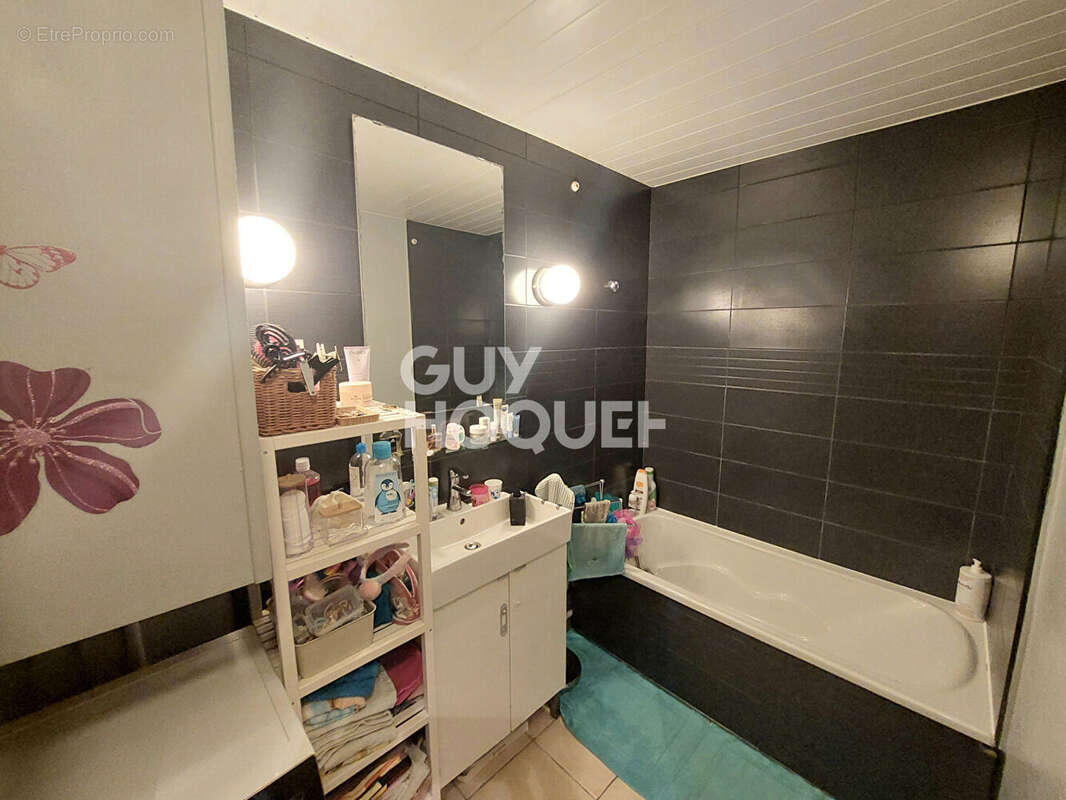 Appartement à ROSNY-SOUS-BOIS