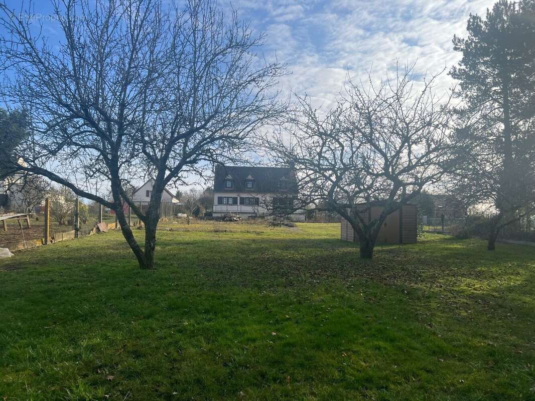 Maison à OUZOUER-SUR-TREZEE