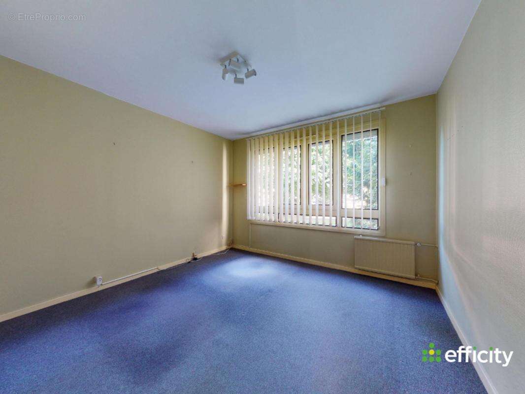 Appartement à LIMAS