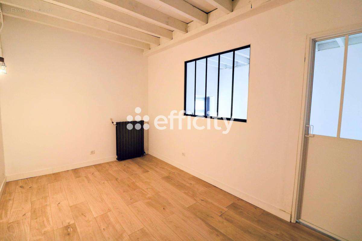 Maison 206 m² à Lozanne  - photo 19