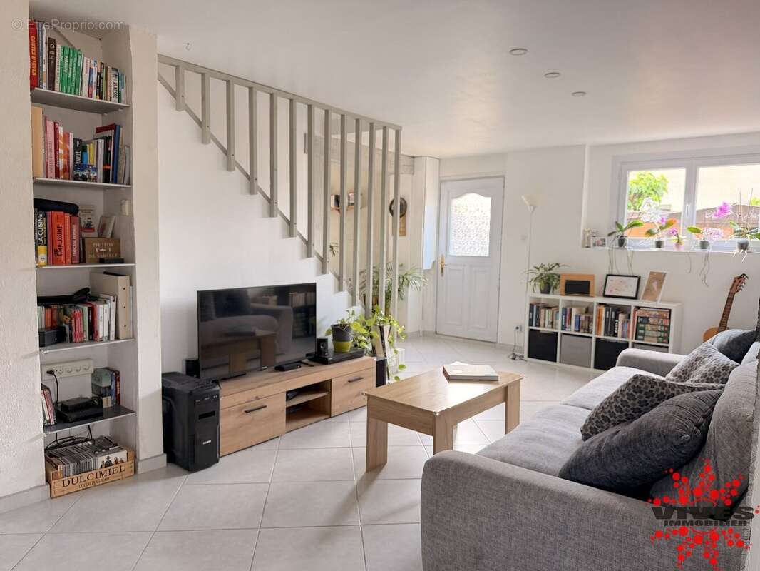 Maison T5 pleine de charme avec jardin - photo 5