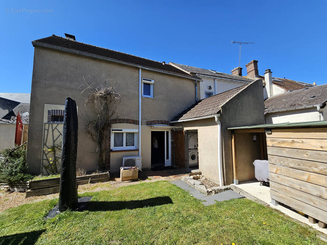 Maison à AUNEAU