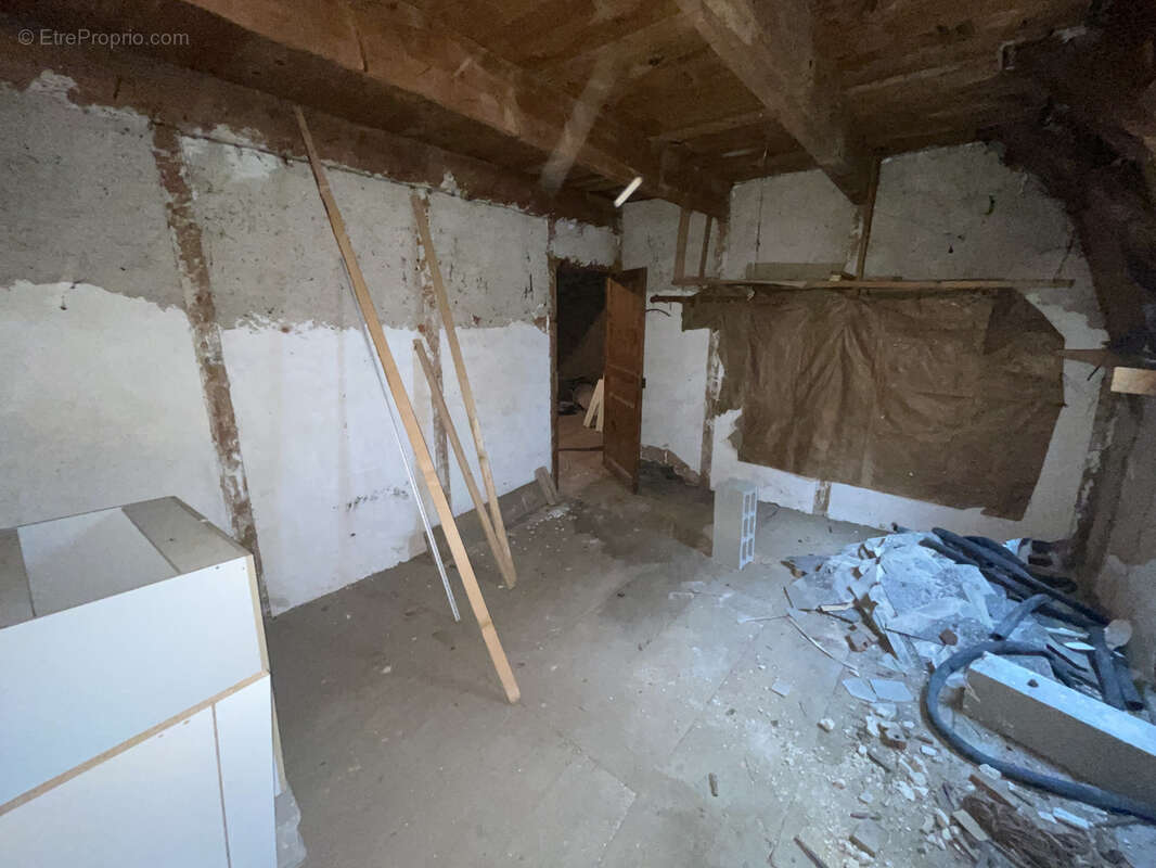 Maison à ROCHEFORT-MONTAGNE