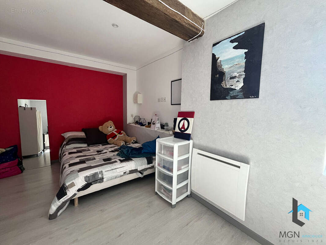 Maison à MESLAY-LE-VIDAME