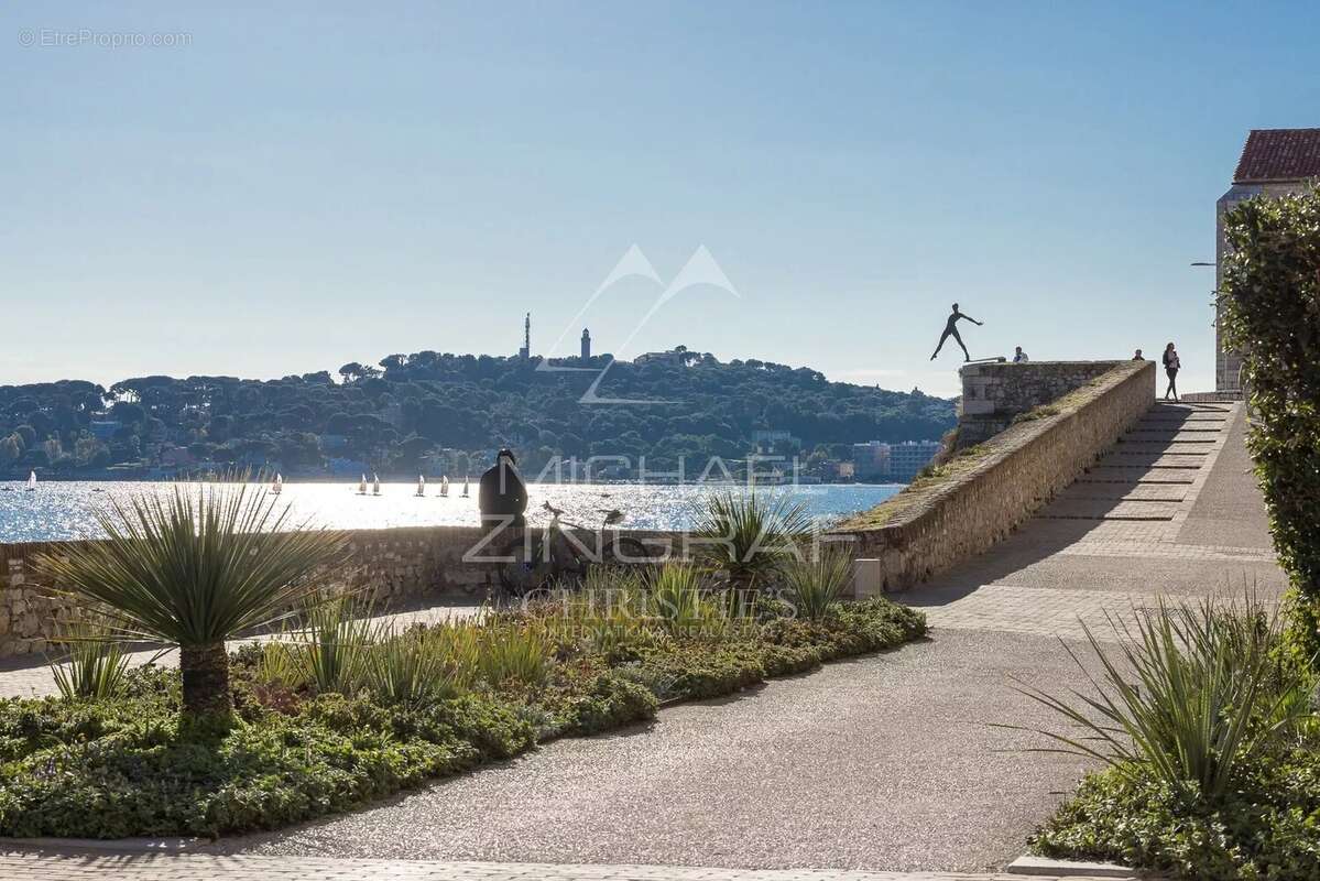 Maison à ANTIBES