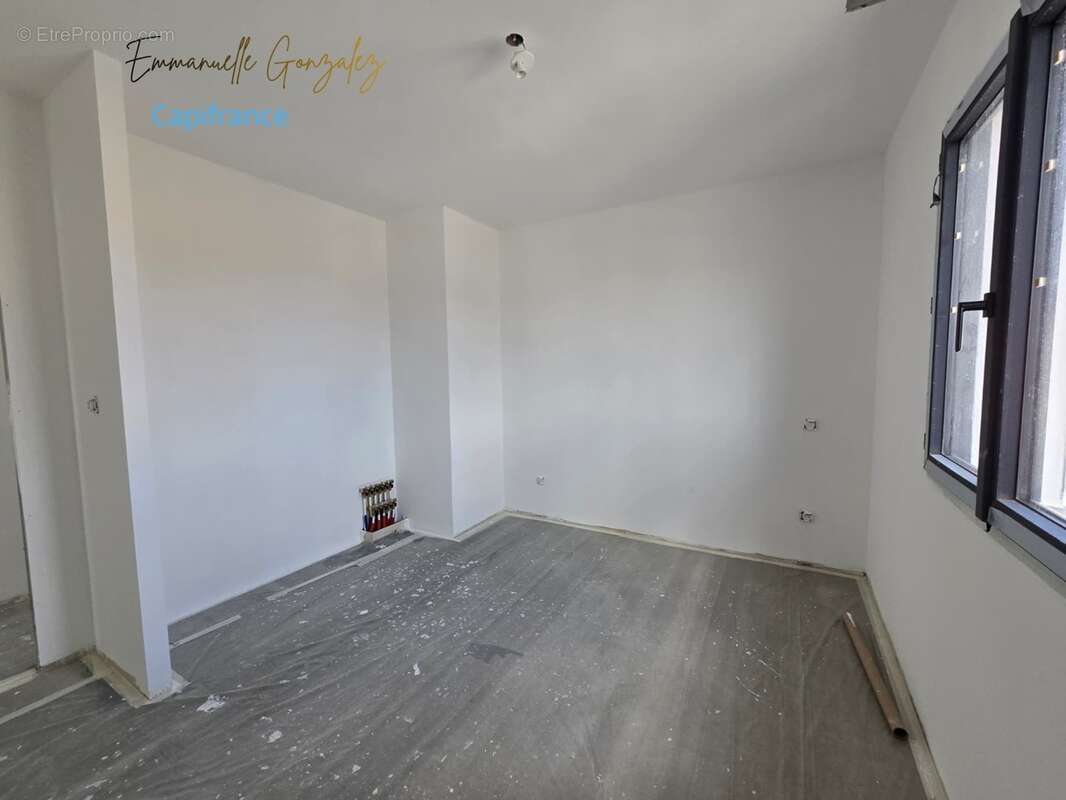 Villa contemporaine 150 m² à BASSAN (34) - photo 15