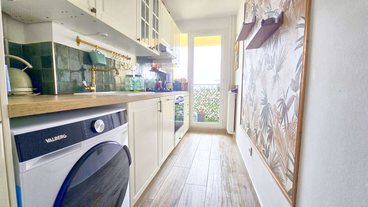 Appartement à SARTROUVILLE