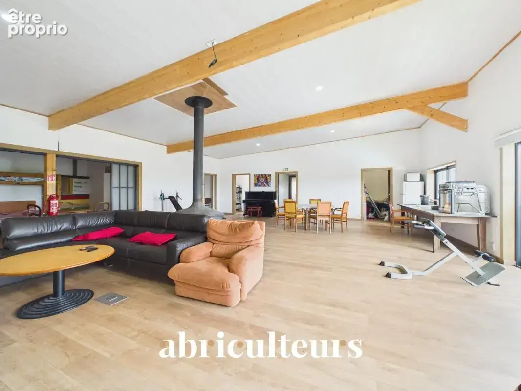 Ensemble Immobilier Rare & Polyvalent : 360 m² de Local Pro + 460 m² d'Habitation sur Terrain de + 6 000 m² en vente à TREMBLAY  - photo 13