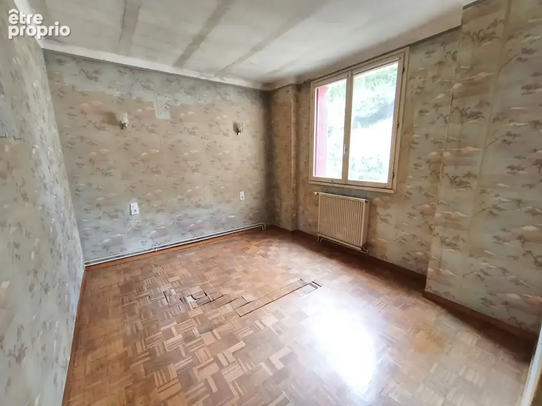 Maison avec dépendance et grange - photo 11