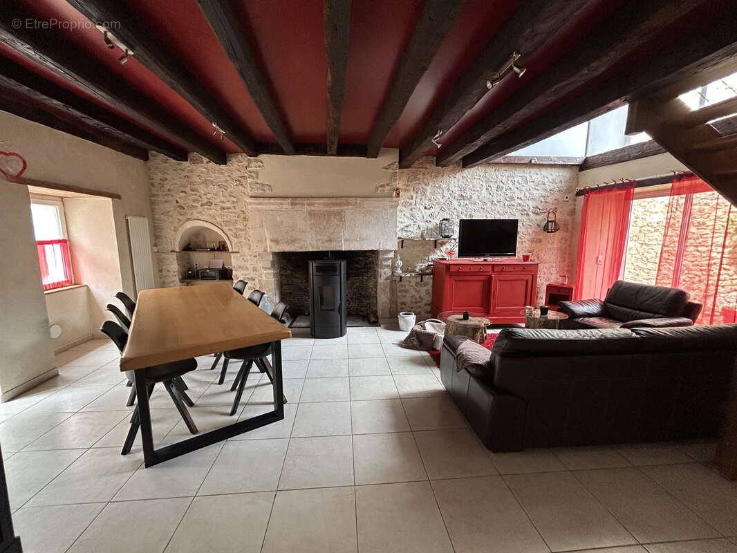 Maison à LA ROCHEFOUCAULD