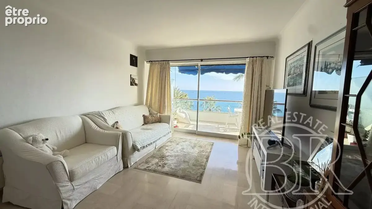 VALLAURIS A Vendre  appartement  avec la terrasse de 80m2  T3 Vallauris vue panoramique mer - photo 4
