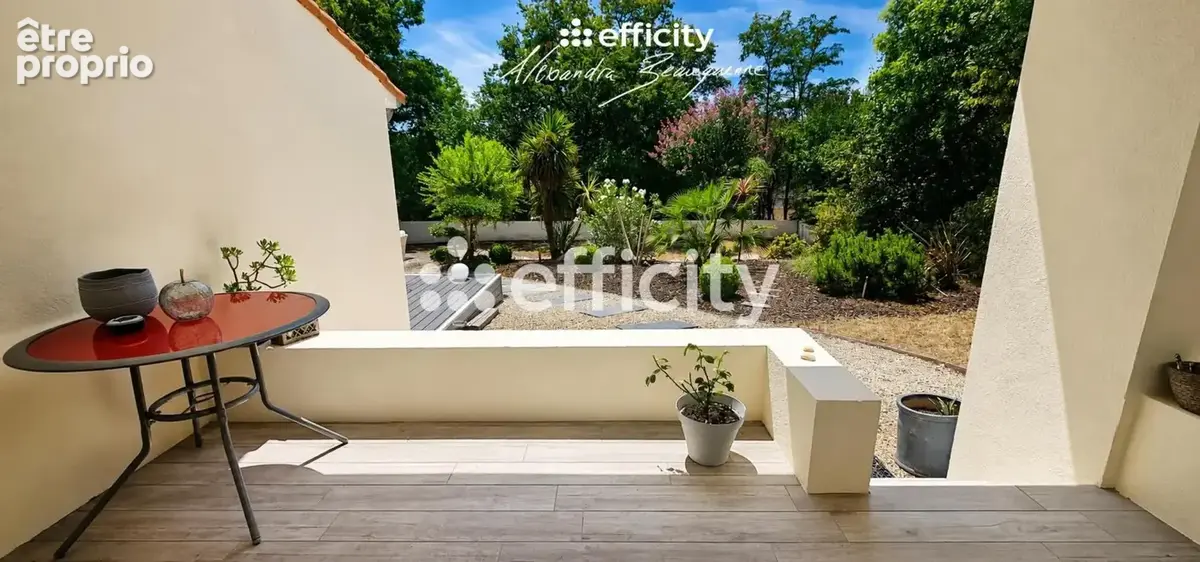 Maison 94 m² à Vouille  - photo 5
