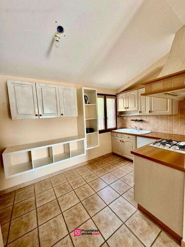 Maison à CHATEAU-ARNOUX-SAINT-AUBAN