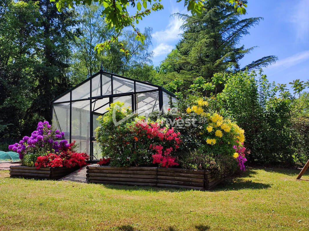 Maison à SAINT-FARGEAU-PONTHIERRY