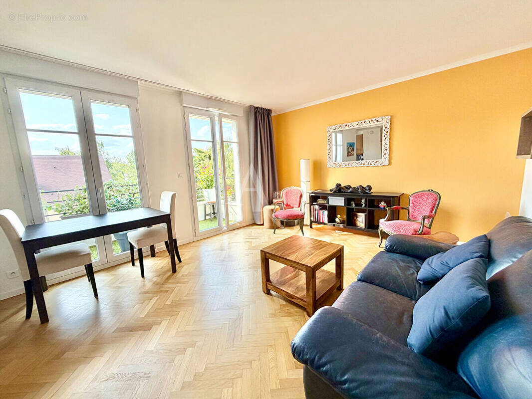 Appartement à GARCHES