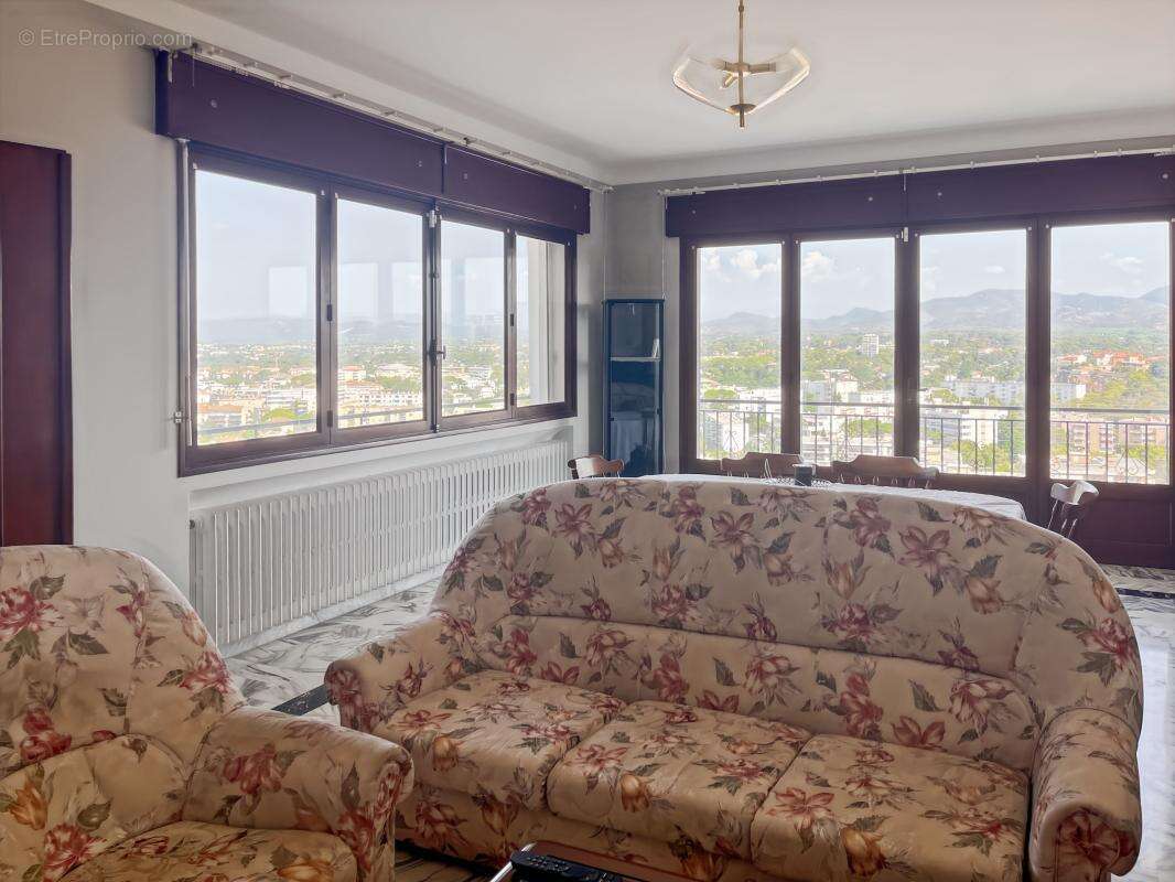 Maison À Vendre composée de 2 appartements (3 et 4 pièces) - photo 5