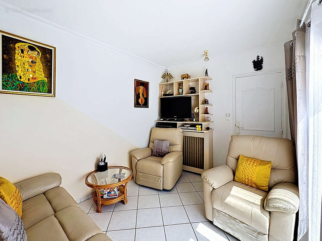 Maison à SAVIGNY-SUR-ORGE