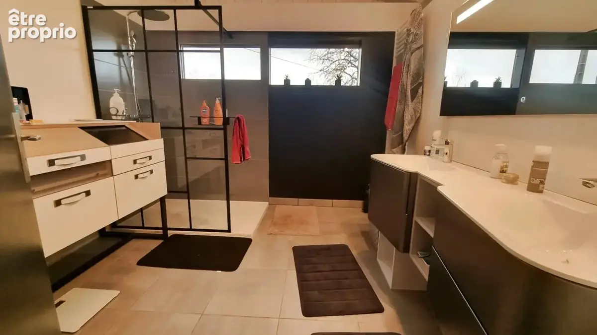 Maison d'architecte avec terrain, piscine et garage - photo 3