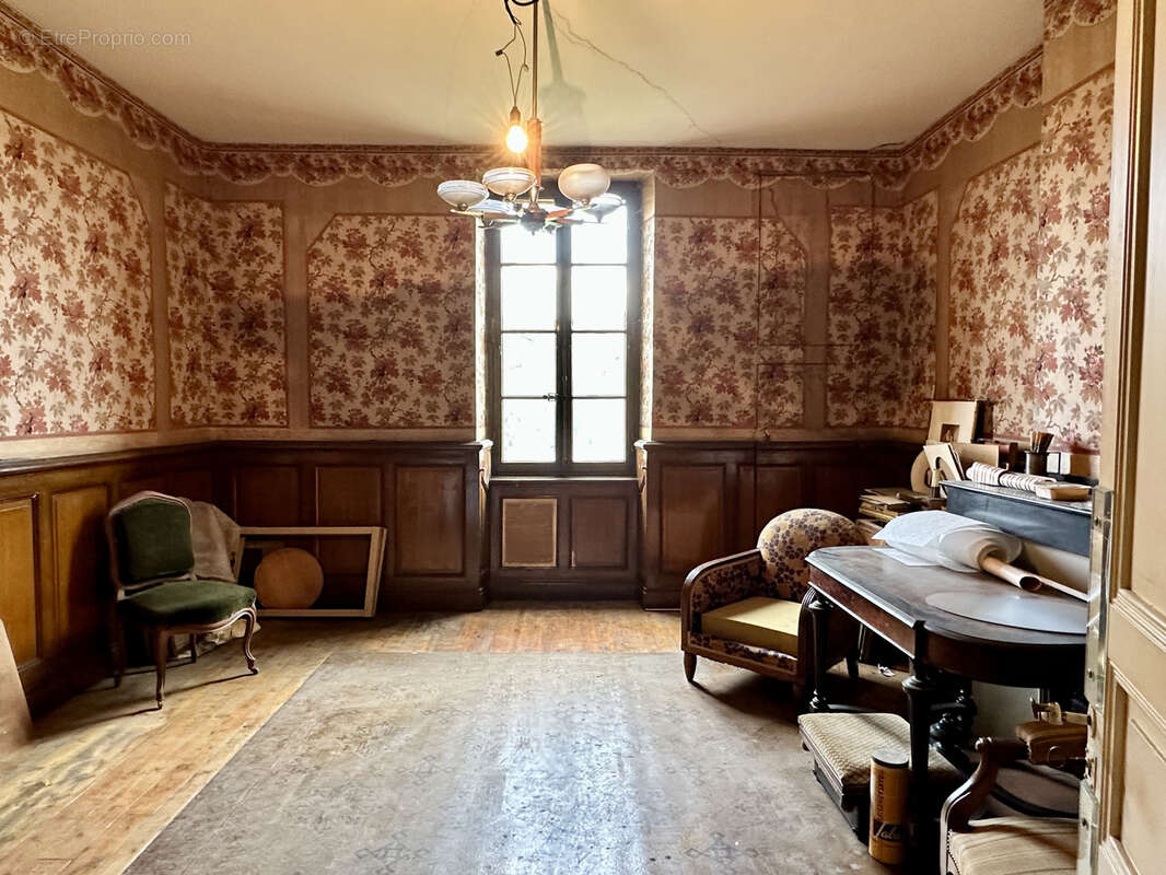 Maison à BLAYE-LES-MINES