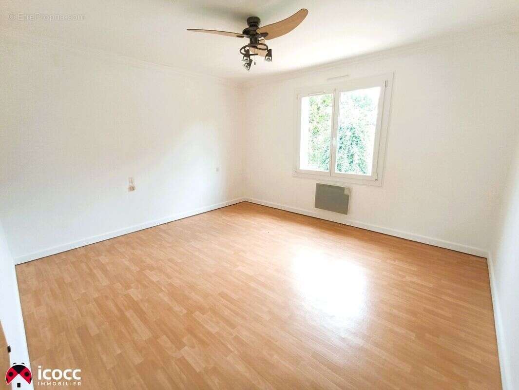 Maison 85 m² à Saint-Etienne-De-Brillouet  - photo 7