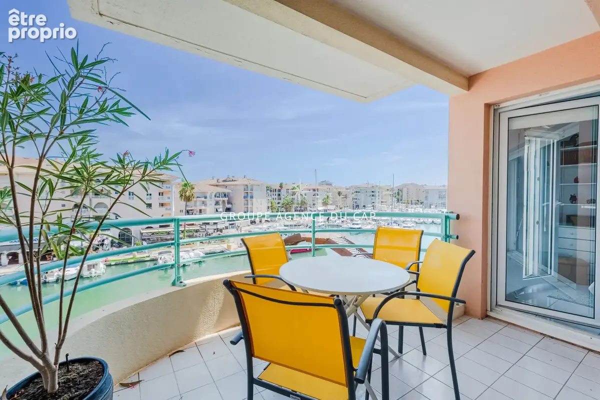 Appartement T2 récemment rénové en étage à Port Fréjus - photo 3