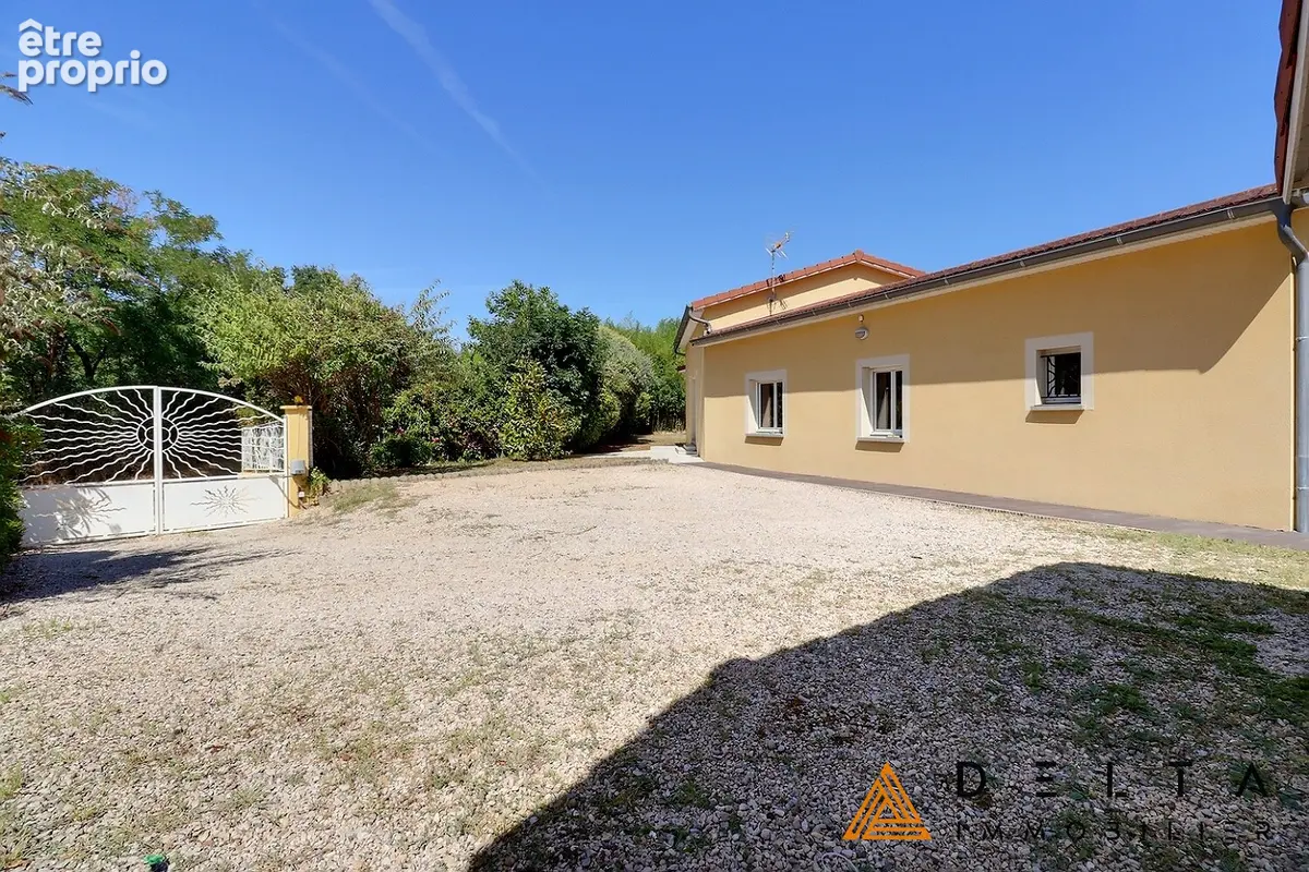 Maison 185 m² sur terrain de 1502 m² avec piscine - photo 3