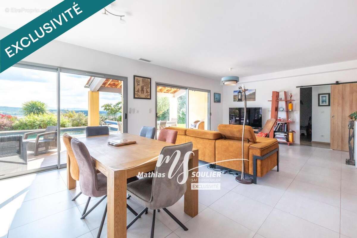 Photo 8 - Maison à VENELLES