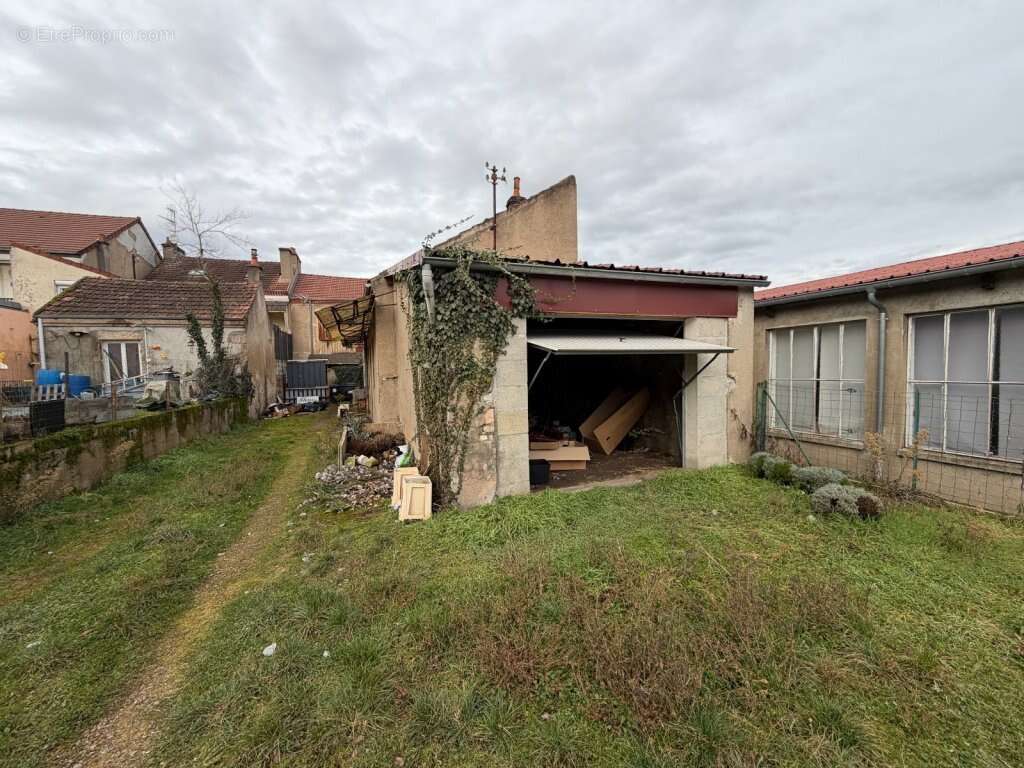 Commerce à LE CREUSOT