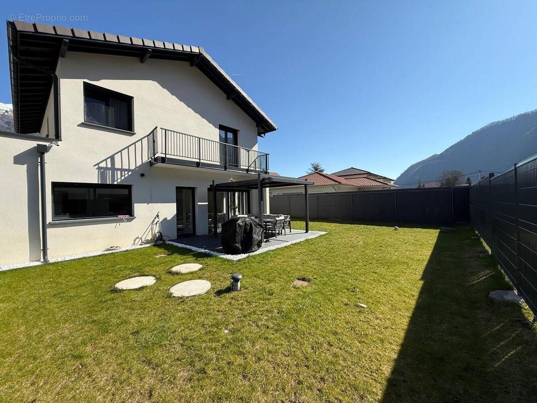 Photo 1 - Maison à BONNEVILLE