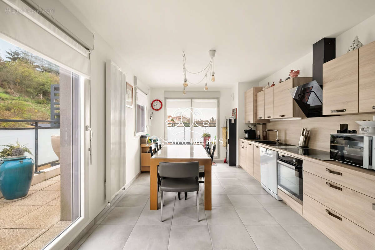 Appartement à PONT-EVEQUE