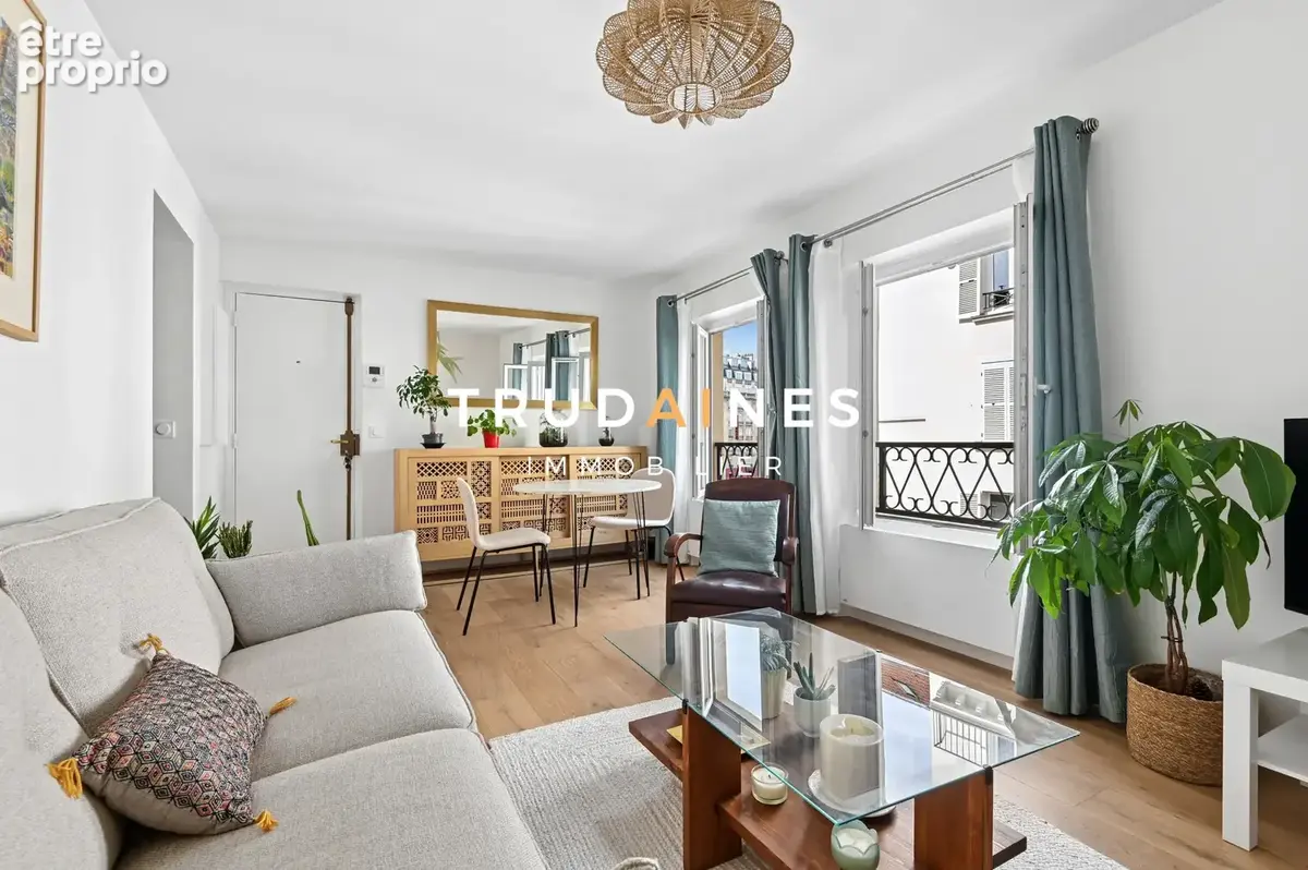 Appart. 3 pièces, 64m2, Batignolles, Paris 17, rénové DPE D - photo 2