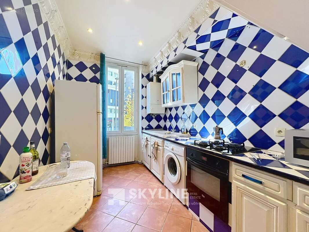 Appartement à MARSEILLE-3E