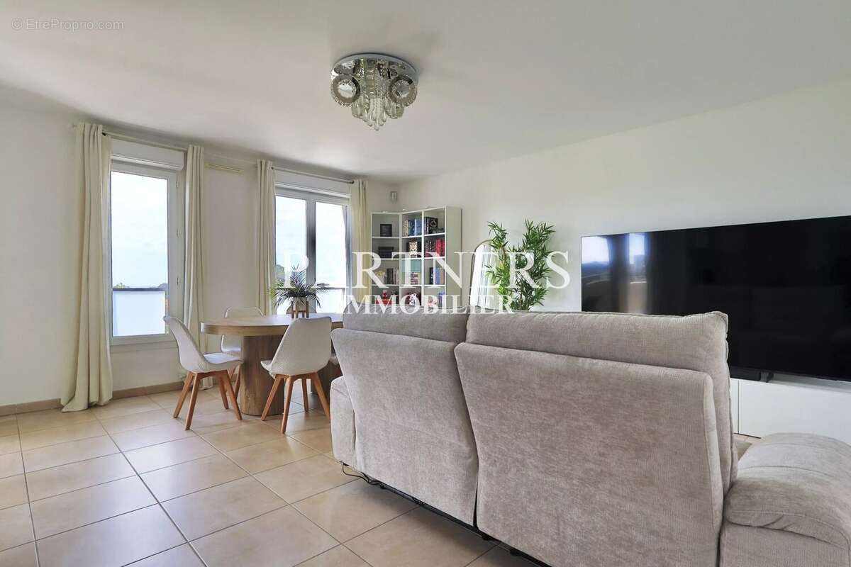 Appartement à MARSEILLE-14E