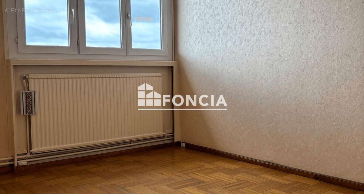 Appartement à PONTOISE